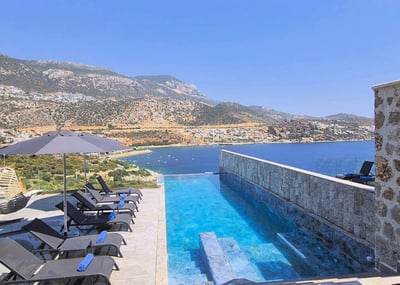Luxury Villa Photo #3