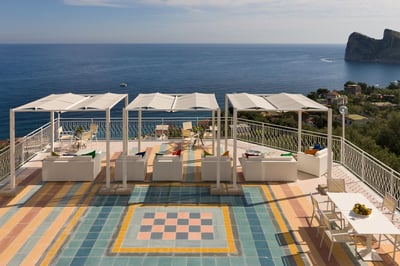 Luxury Villa Photo #5