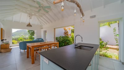 Kitchen & Dining Area