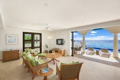 Luxury Villa Photo #13