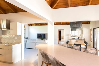 Luxury Villa Photo #16