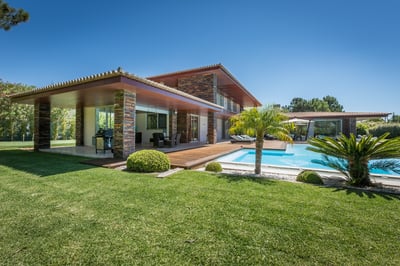 Luxury Villa Photo #4