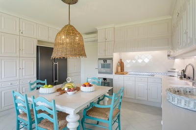 Luxury Villa Photo #22