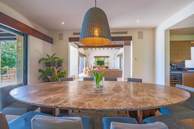 Luxury Villa Photo #33