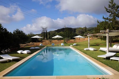 Luxury Villa Photo #6