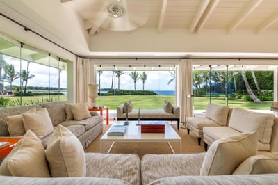 Luxury Villa Photo #19