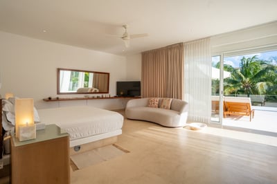 Luxury Villa Photo #56