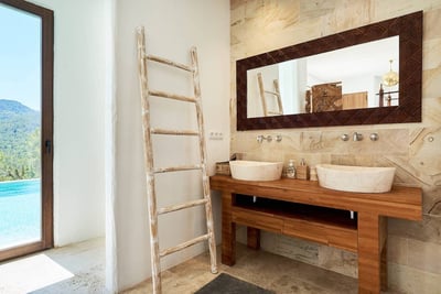 Luxury Villa Photo #25