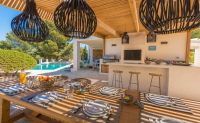 Luxury Villa Photo #14