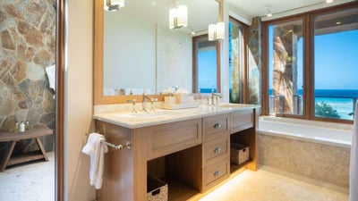 Luxury Villa Photo #21