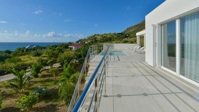 Luxury Villa Photo #7