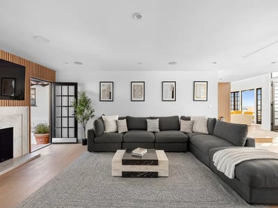 Luxury Villa Photo #22