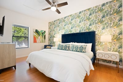 Luxury Villa Photo #25