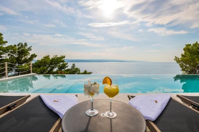Luxury Villa Photo #5