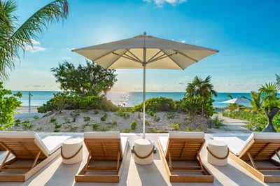 Luxury Villa Photo #4