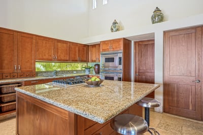 Luxury Villa Photo #17