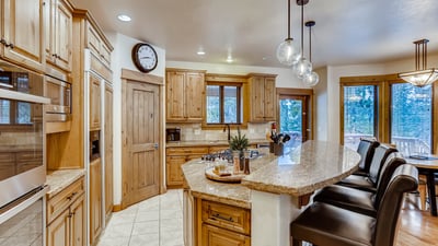 Spacious kitchen
