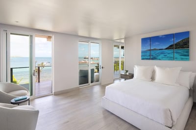 Luxury Villa Photo #6