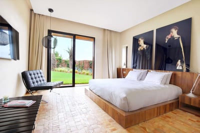 Luxury Villa Photo #6