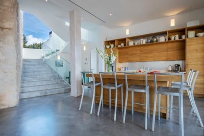 Luxury Villa Photo #7