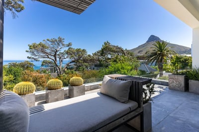 Luxury Villa Photo #17