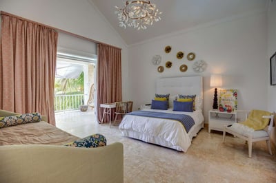 Luxury Villa Photo #16