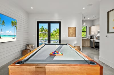 Luxury Villa Photo #37