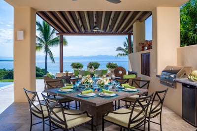 Luxury Villa Photo #15