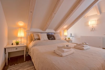 Luxury Villa Photo #27