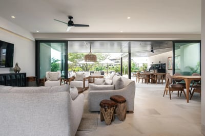 Luxury Villa Photo #15