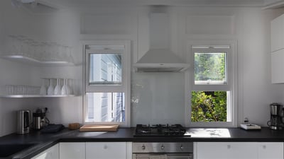 Kitchen & Dining Area