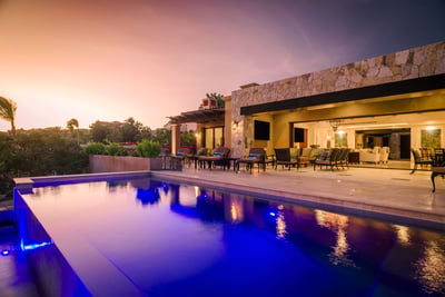 Luxury Villa Photo #12