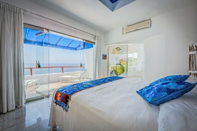 Luxury Villa Photo #29