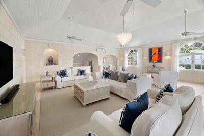 Luxury Villa Photo #10