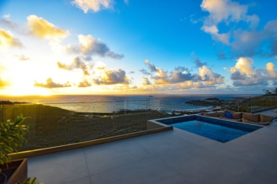 Luxury Villa Photo #8