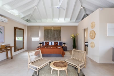 Luxury Villa Photo #41