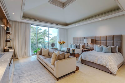 Luxury Villa Photo #39
