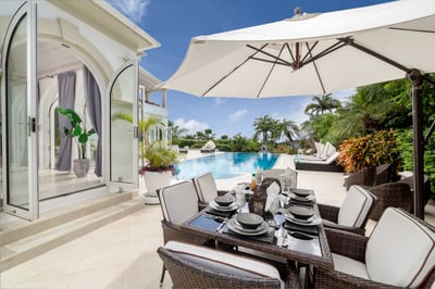 Luxury Villa Photo #11