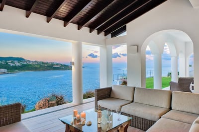 Luxury Villa Photo #12