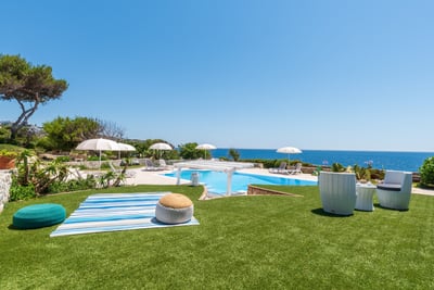 Luxury Villa Photo #3