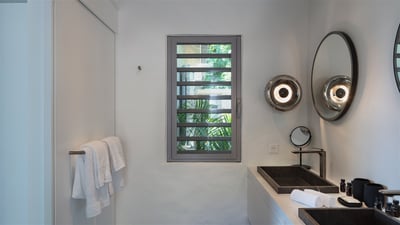 Luxury Villa Photo #34