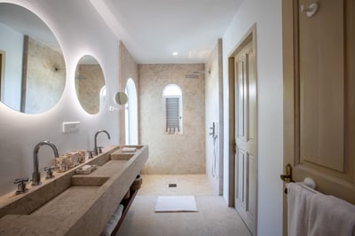Luxury Villa Photo #45