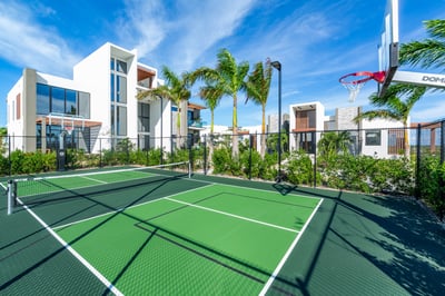 Luxury Villa Photo #35