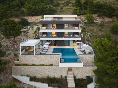 Luxury Villa Photo #6