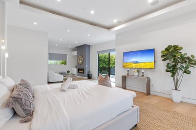 Luxury Villa Photo #23