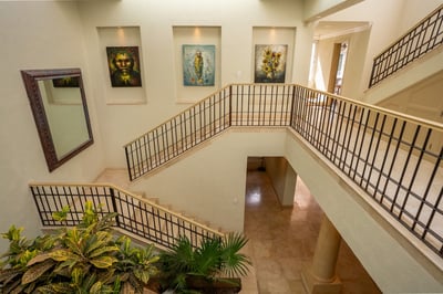 Luxury Villa Photo #27