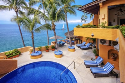 Luxury Villa Photo #2