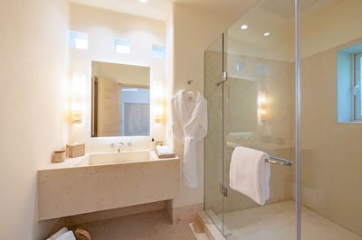 Luxury Villa Photo #26