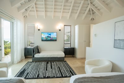 Luxury Villa Photo #43