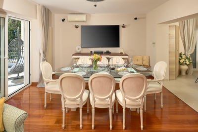 Luxury Villa Photo #14